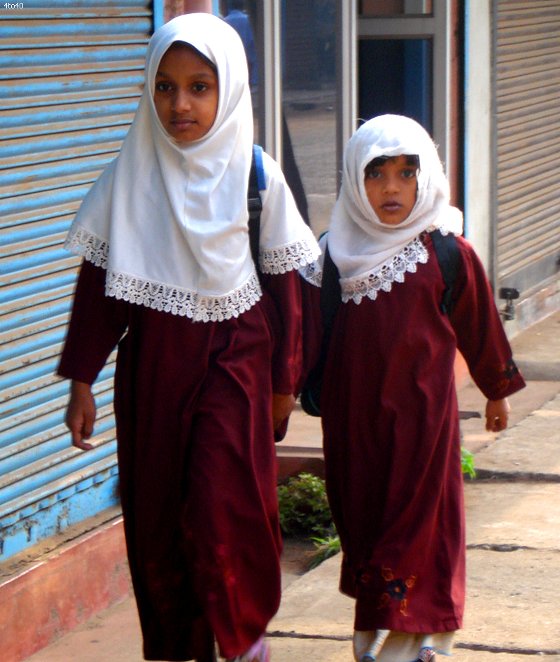 muslim_School_girls Bund für islamische Bildung